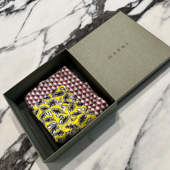 Marni Silk Bird Scarf - Yellow Black Red Grey - 100% Silk - New in Box - Picture 8 of 9